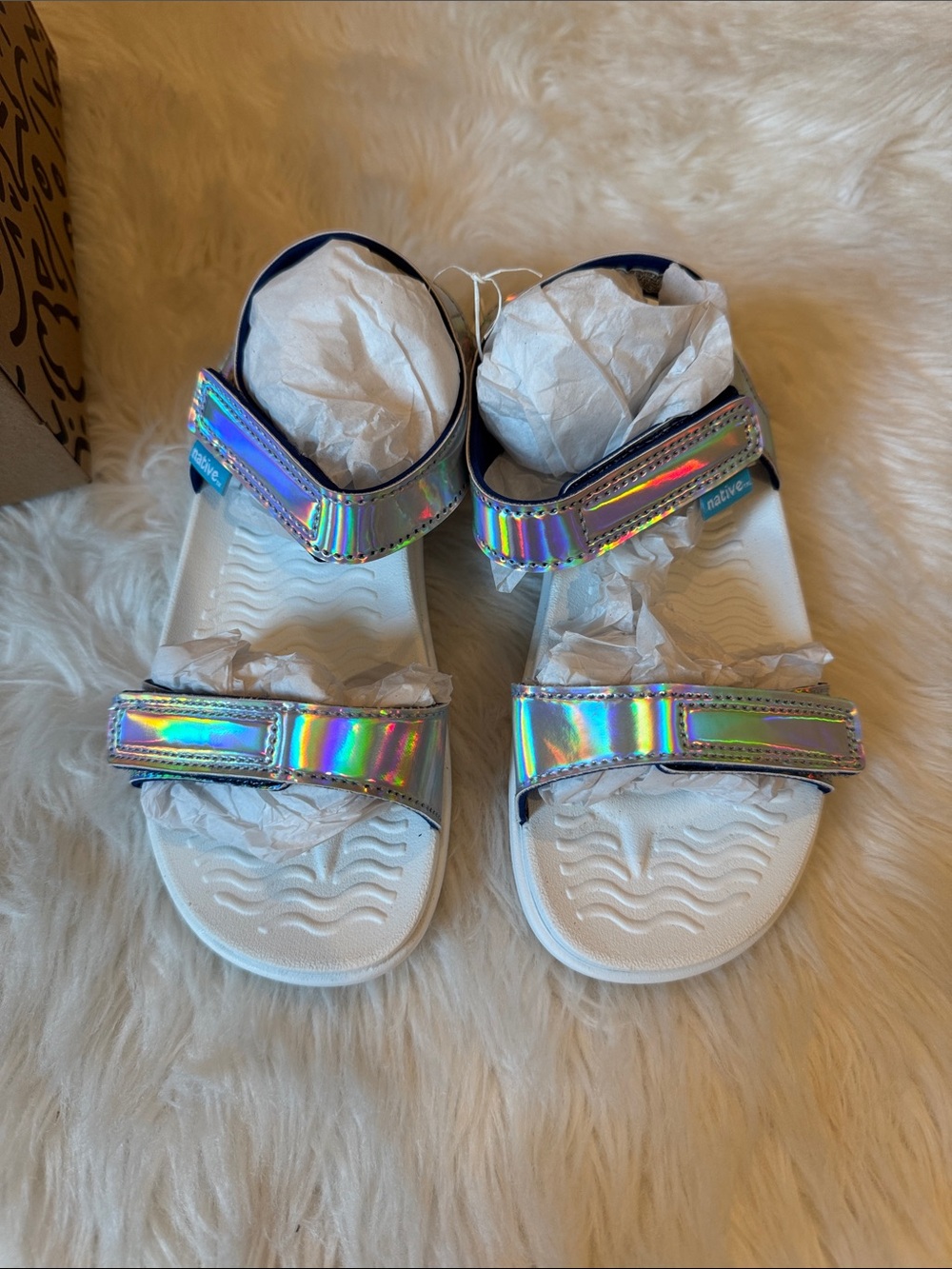 NWT Size 1 Native Shoes Kids Charley Holographic Sandal - Iridescent! - Picture 9 of 14